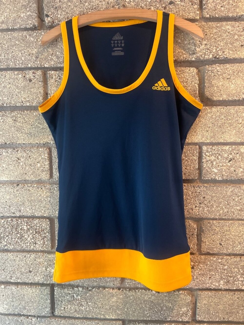 Adidas LA Galaxy #23 Navy & Gold Sleeveless Soccer Jersey Woman’s  M